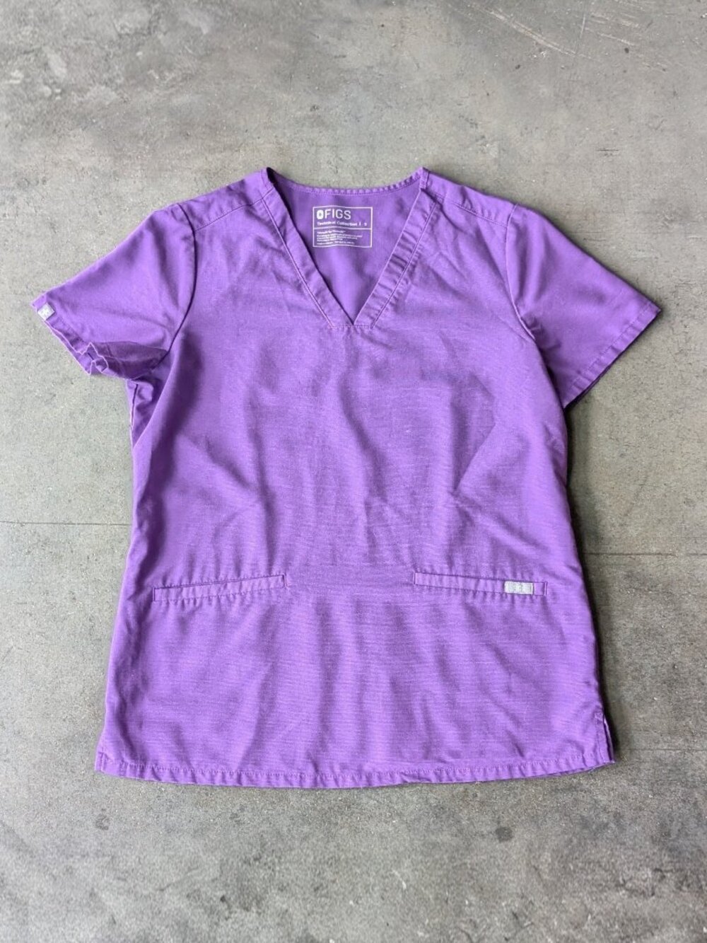 Figs Women's Casma Scrub Top Purple Short Sleeve V-neck small